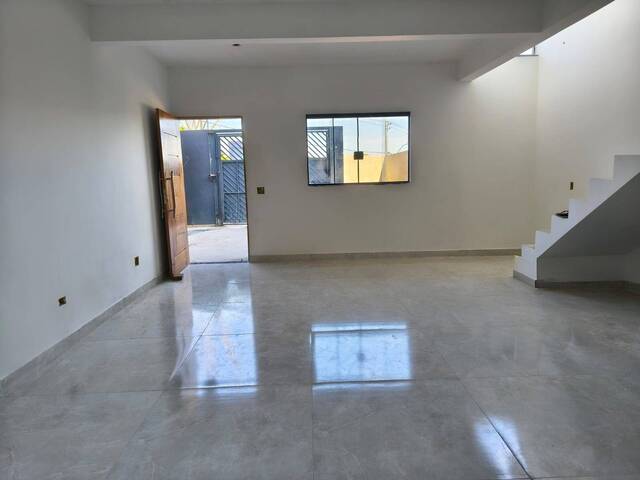 #60 - Casa para Venda em Cajamar - SP